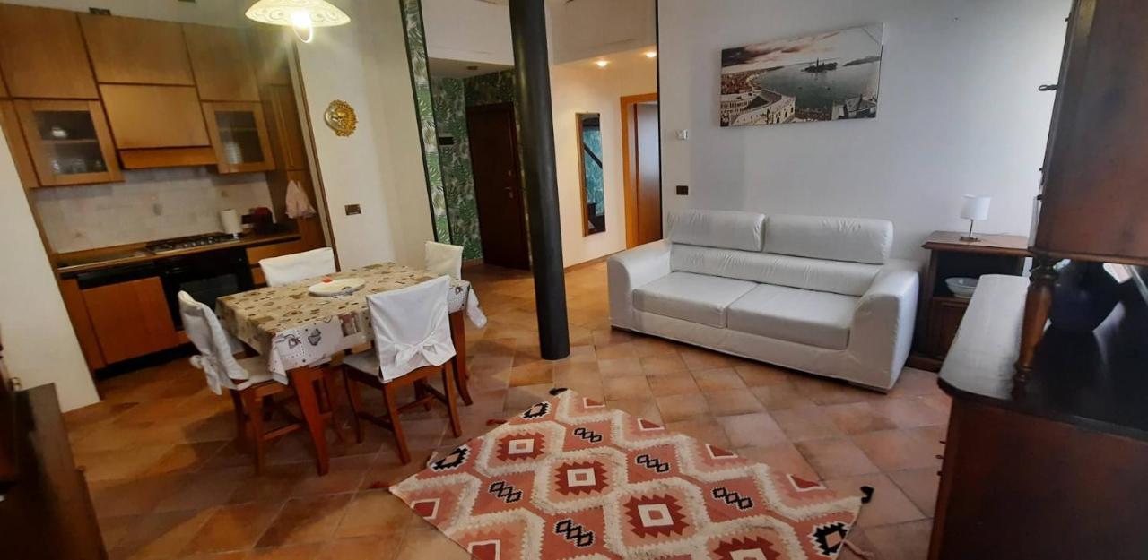 Apartamento Sarika House Mestre Exterior foto
